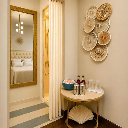 Bed and Breakfast Utopia 